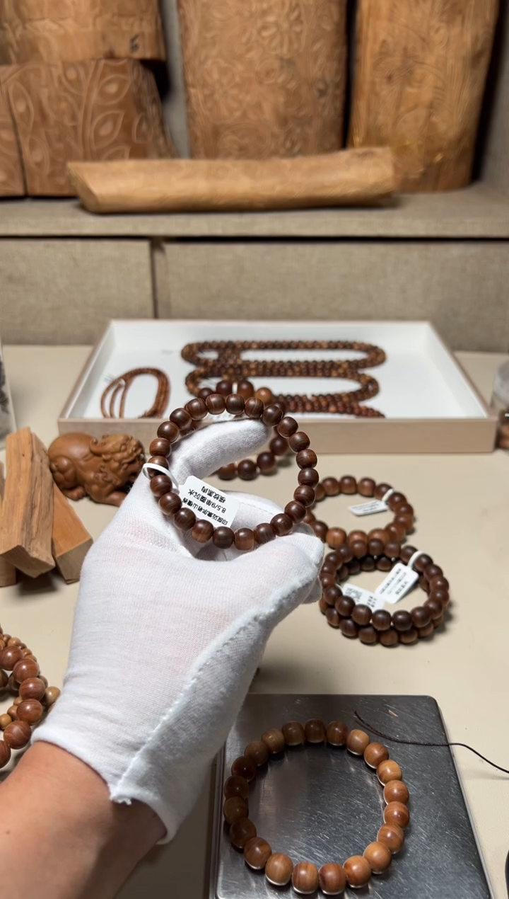 檀香木手串/手链密****屋沉水8.5x9横纹黑肉