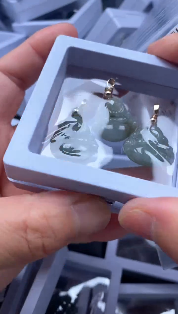 【闪购商品】翡翠吊坠(不含链)未镶嵌39953