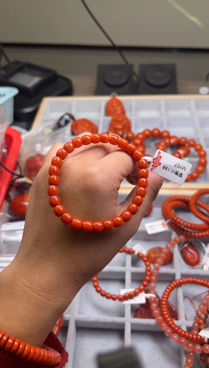 【闪购商品】南红玛瑙珠宝奇石未镶嵌-6+随机多样性/一条