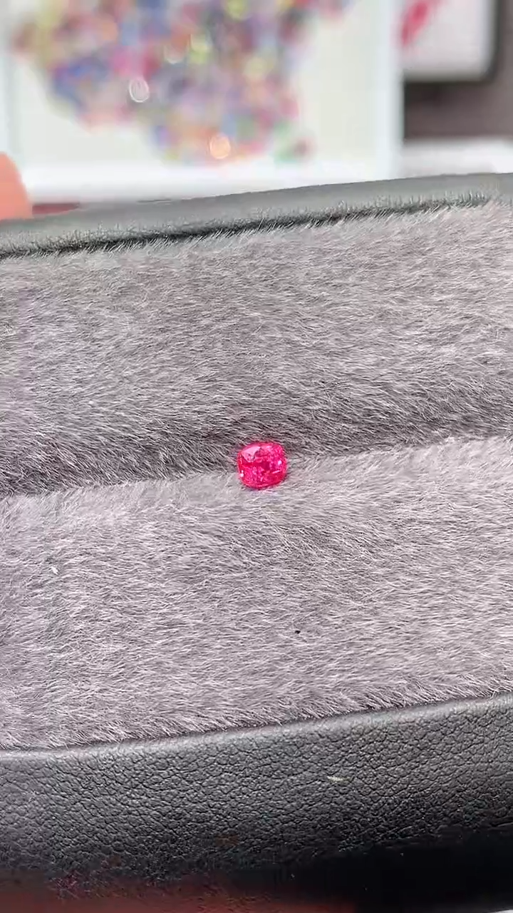 【闪购商品】尖晶石裸石未镶嵌吉尔德纳米亚超绝0.31