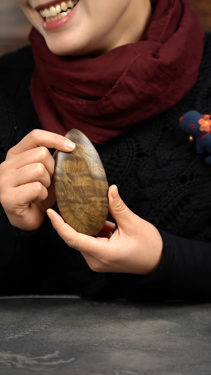 【闪购商品】金丝楠木雕满花精工刮刮板149