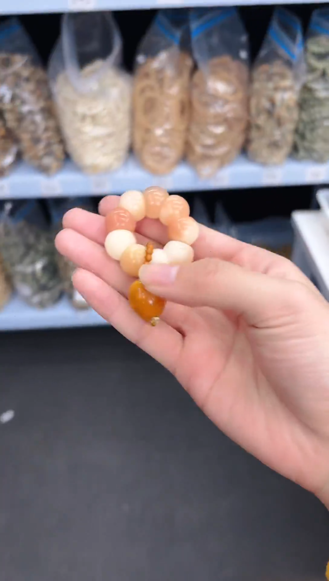 手串菩提根/象牙果漂粉手撵a55