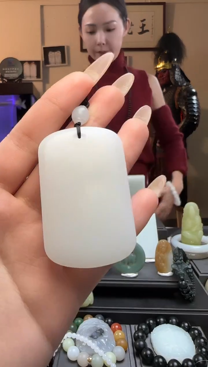 【闪购商品】和田玉无事牌未镶嵌吊坠