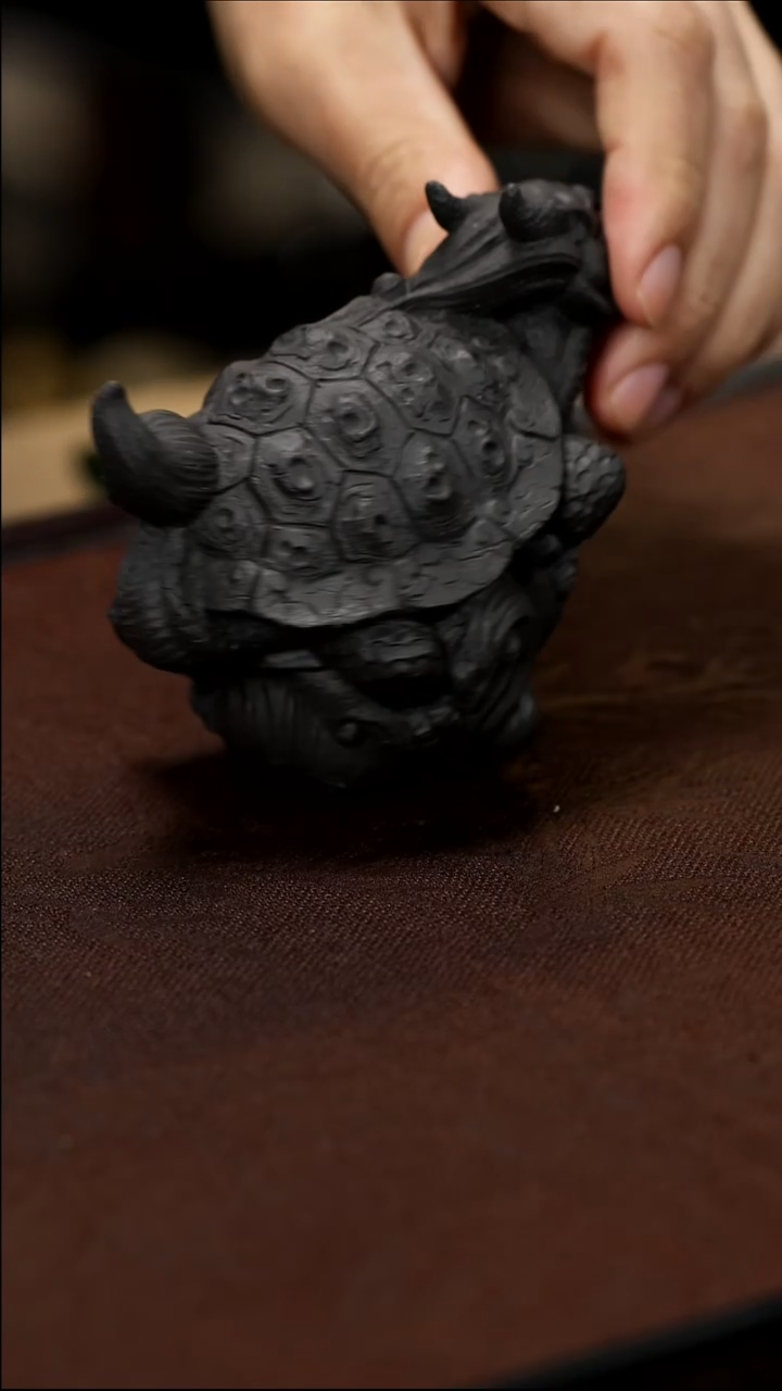 紫砂茶宠紫砂乘风破浪