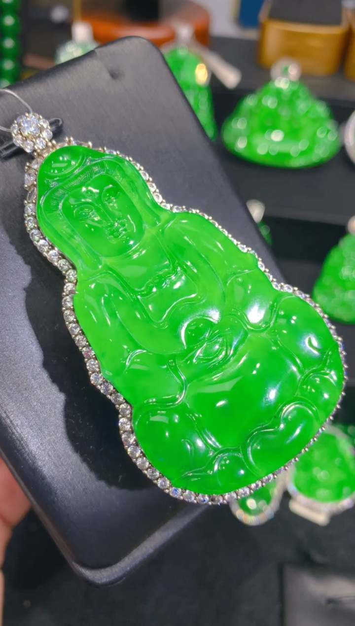 【闪购商品】翡翠颈饰银S925镶嵌一季