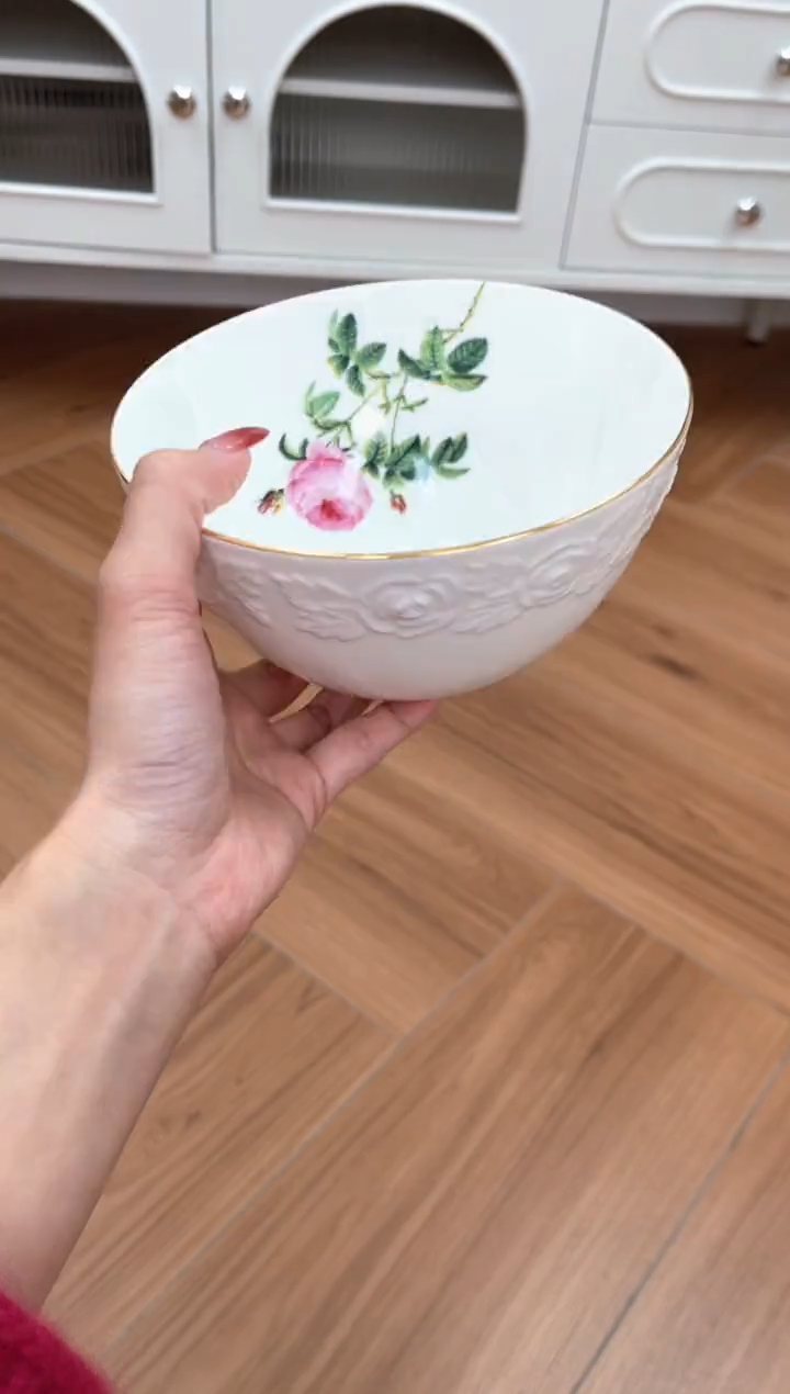 【闪购商品】碗玫瑰高骨骨瓷浮雕面碗