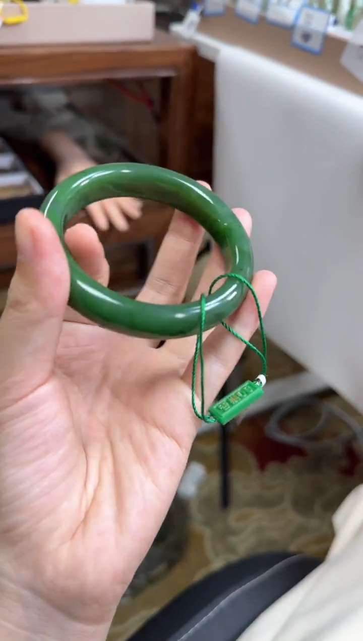 未镶嵌手镯和田玉58