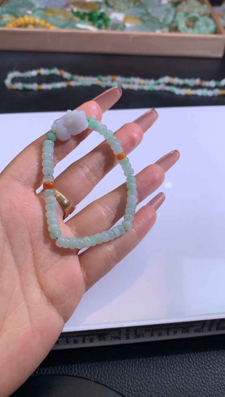 【闪购商品】翡翠手链未镶嵌翡翠