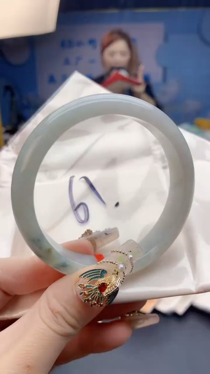 【闪购商品】翡翠手镯未镶嵌0666013347