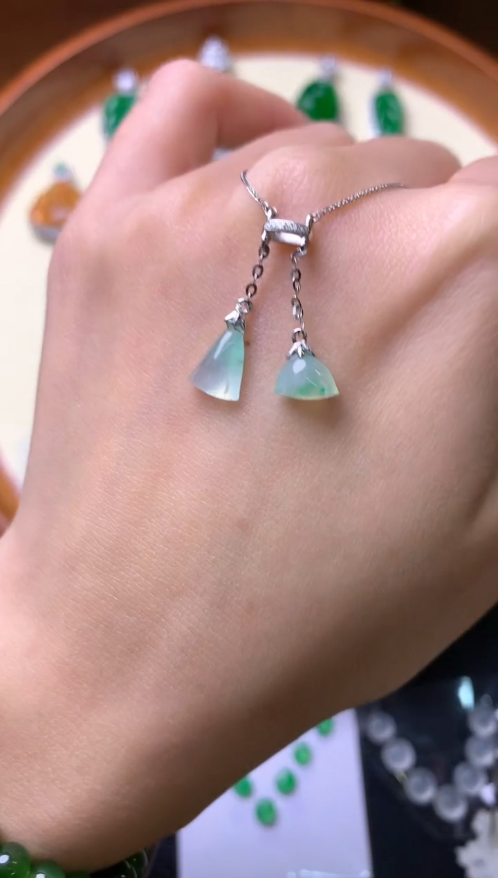 【闪购商品】翡翠项链18K金镶嵌项链