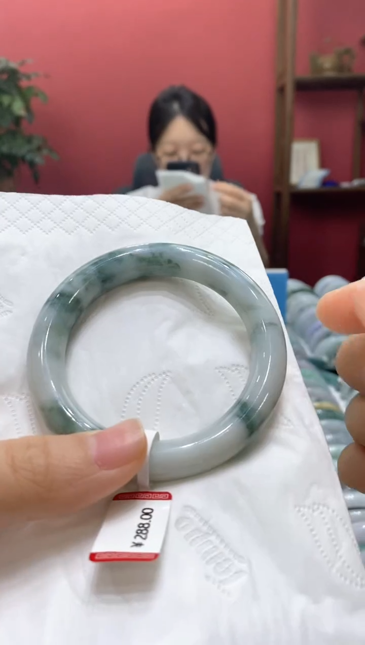 翡翠手镯未镶嵌00007417