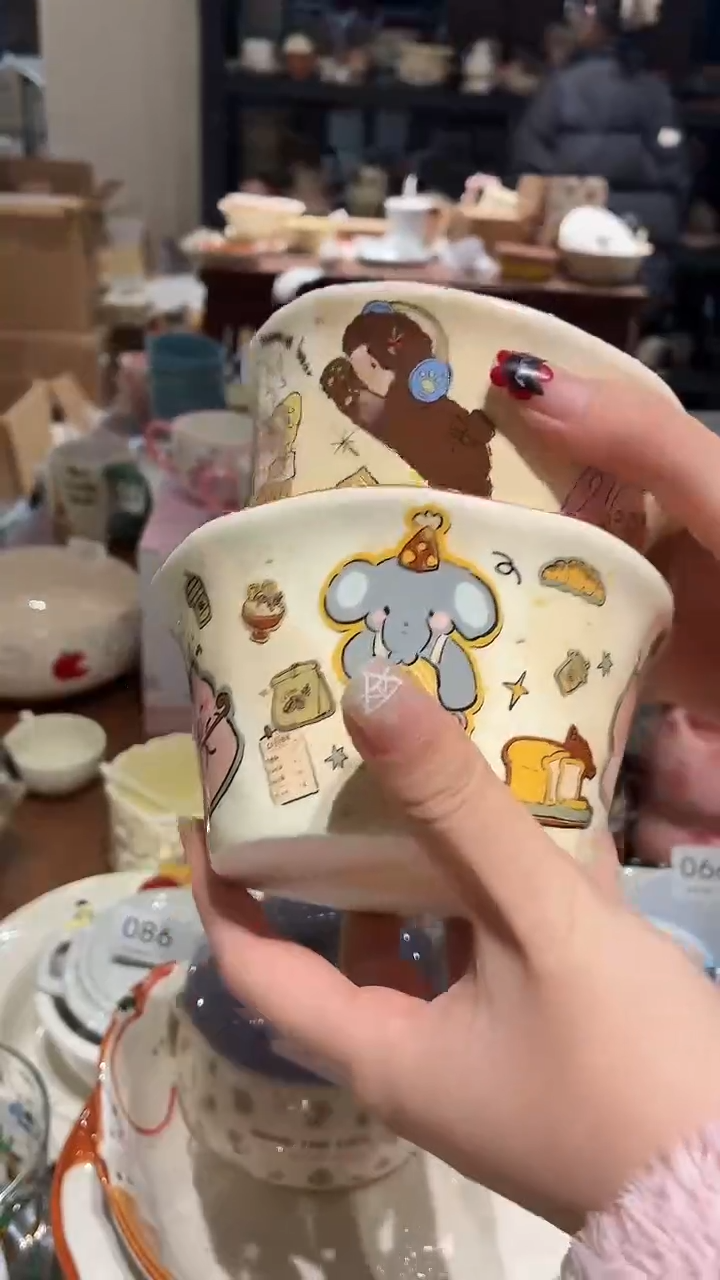 瓷098 动物 手捏 碗2个 瑕疵