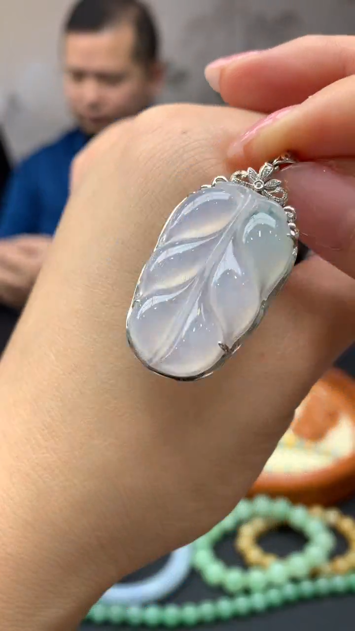 【闪购商品】翡翠颈饰18K金镶嵌55-天然翡翠