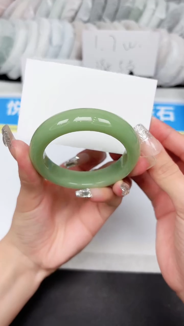 石英质玉手镯未镶嵌118-54.4