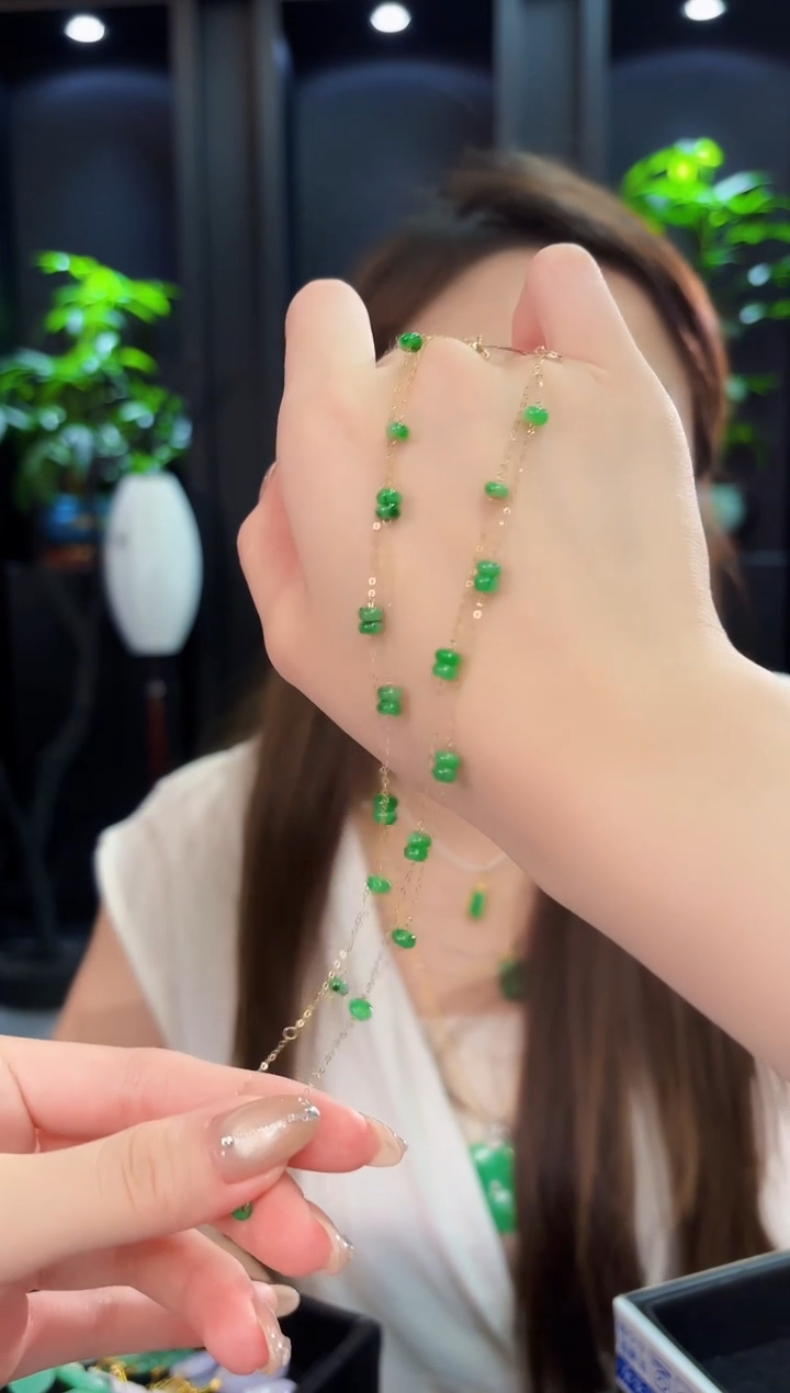 18K金镶嵌手链翡翠缅料A货/多样性发货/一件