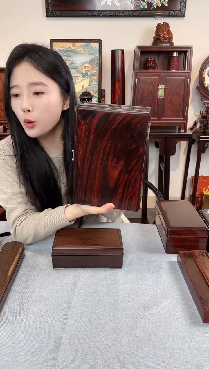 【闪购商品】红酸枝木类成套家具首饰盒