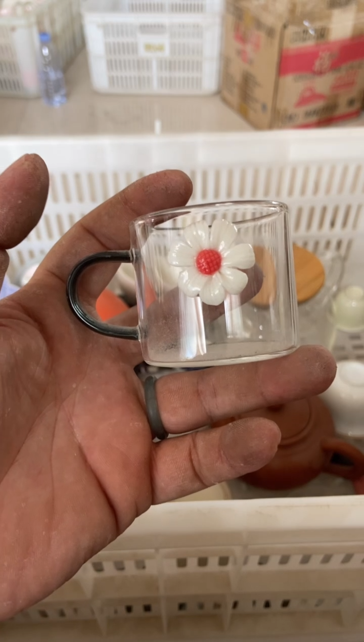 杯无运费险有瑕疵的摄影的产品有使用过的痕迹有点脏介意勿拍