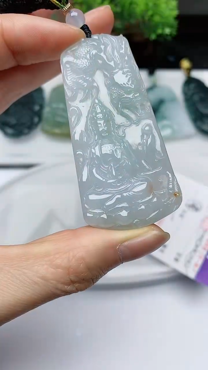 【闪购商品】翡翠颈饰未镶嵌