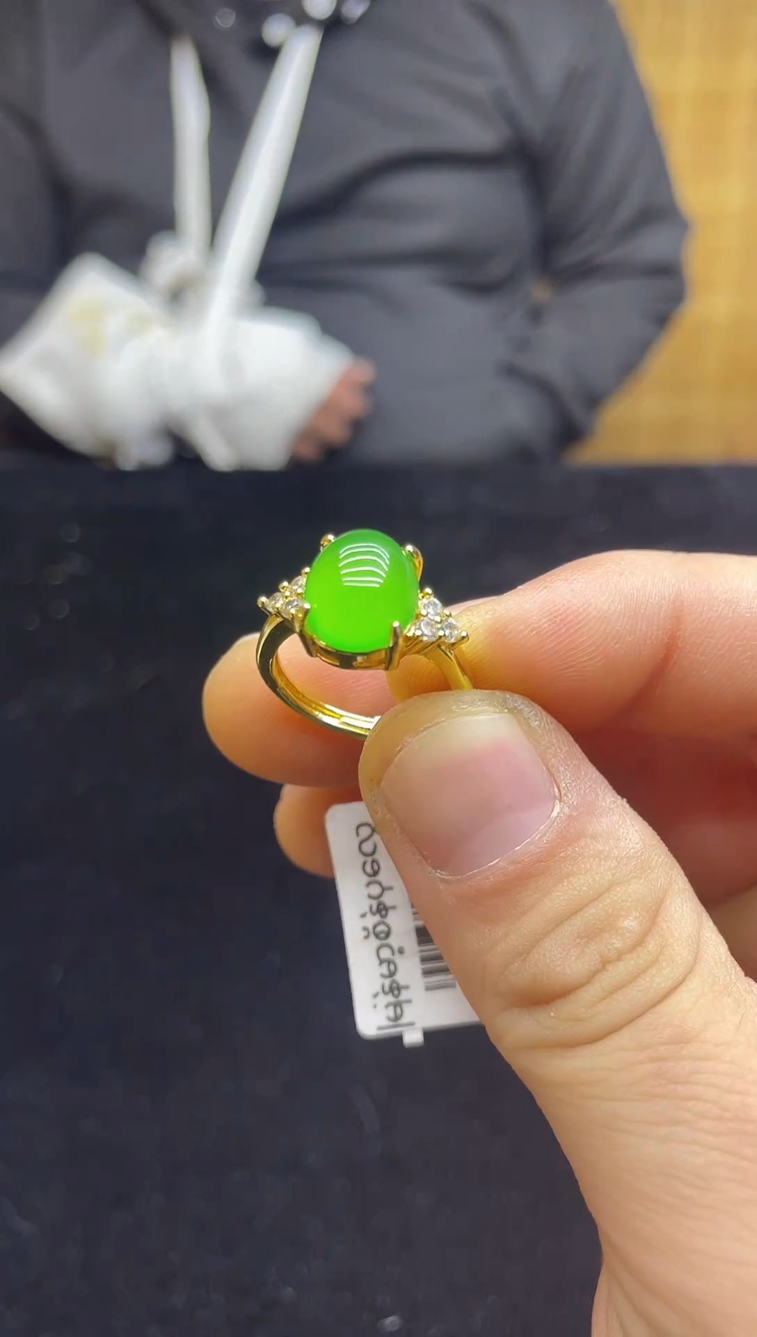 未镶嵌戒指翡翠戒指