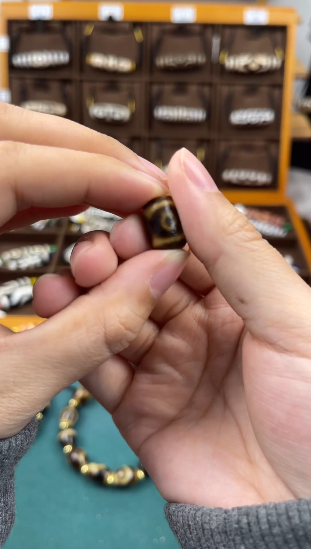 玛瑙/玉髓（覆膜）颈饰未镶嵌23.（微瑕随机发货）