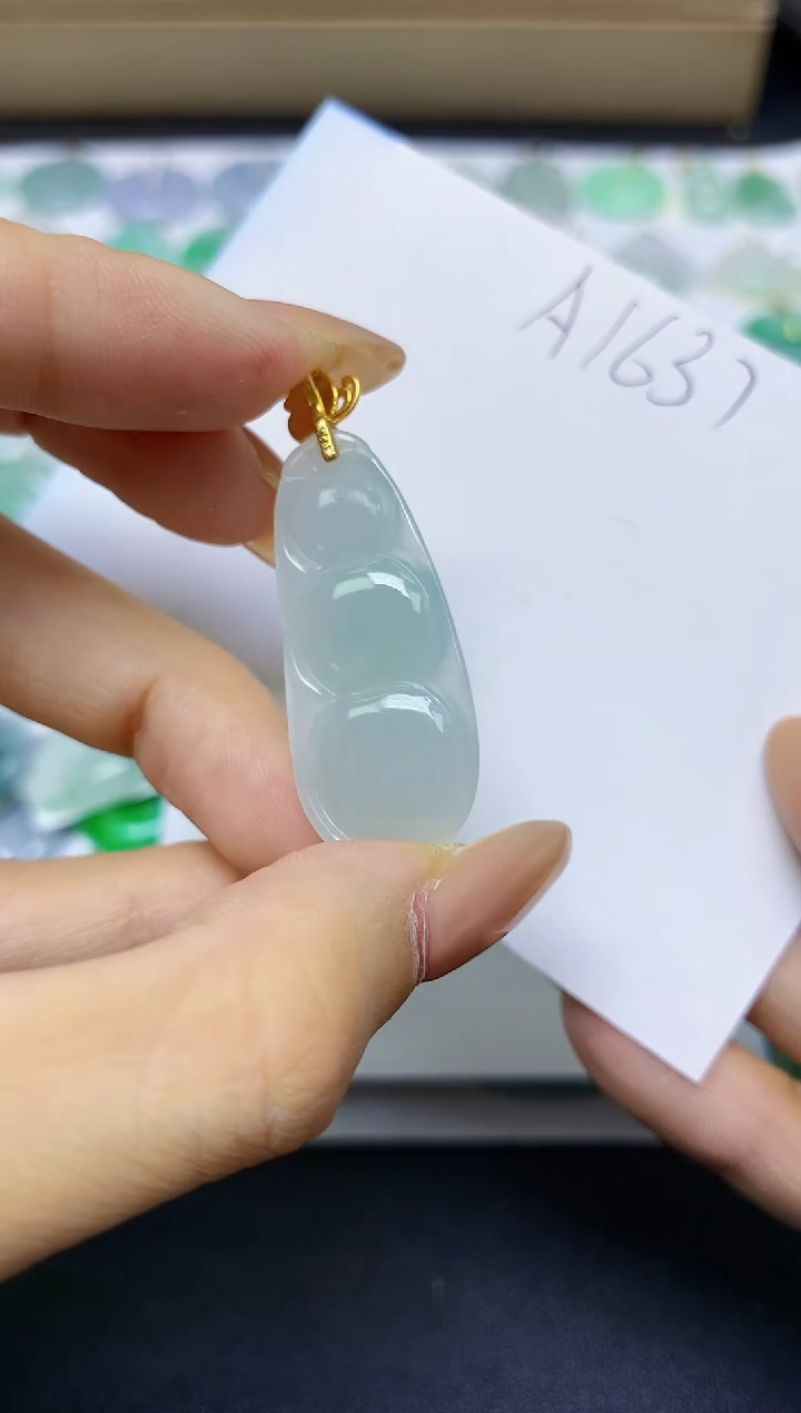 颈饰未镶嵌翡翠天然缅甸A货翡翠百元以上9元证书费自理