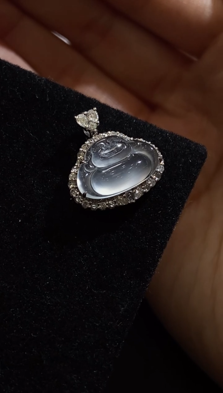 颈饰18K金镶嵌翡翠收到货48小时鉴赏期（超时不退不换）