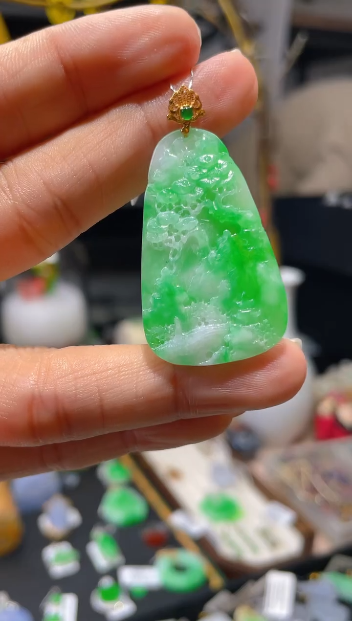 【闪购商品】翡翠颈饰18K金镶嵌假一赔三