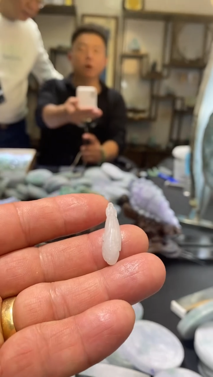 裸石翡翠鹏**辉翡翠珠宝21