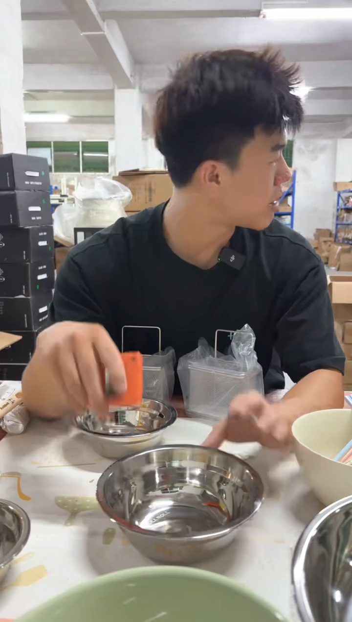 直播间秒杀清仓微瑕产品，可能当过样品拍照