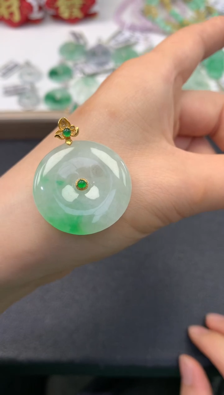 【闪购商品】翡翠颈饰18K金镶嵌