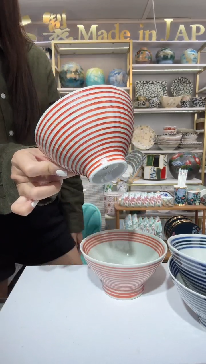 陶瓷和山窑红驹饭碗11.8cm aikoma-019