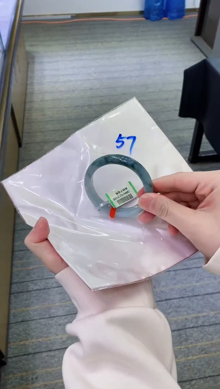 【闪购商品】翡翠手镯未镶嵌