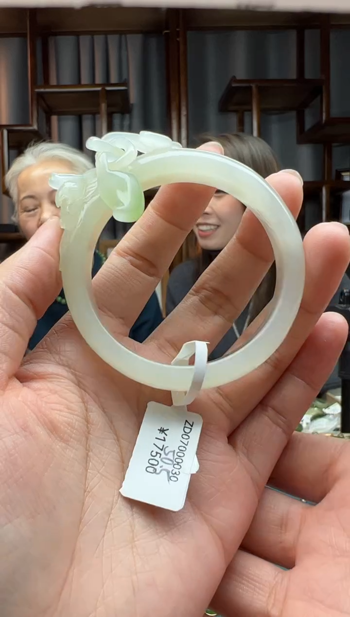 【闪购商品】和田玉颈饰未镶嵌手镯  50.5