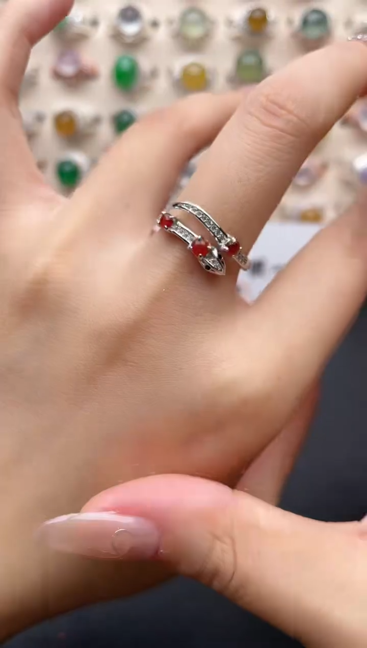 【闪购商品】翡翠戒指银S925镶嵌一物一证一礼盒