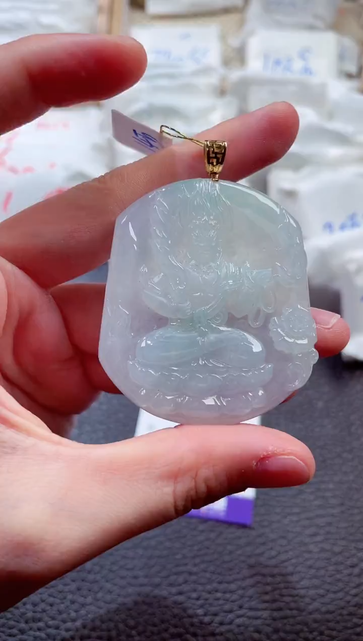 翡翠18K金镶嵌颈饰00007225不动