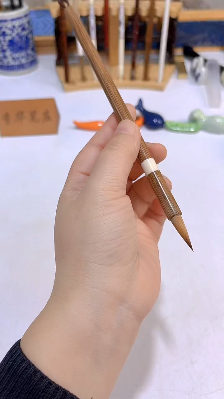 牧瑶  新款鸡翅木寸楷黄狼辽尾毛笔1支  出锋2.2 口径0.65 