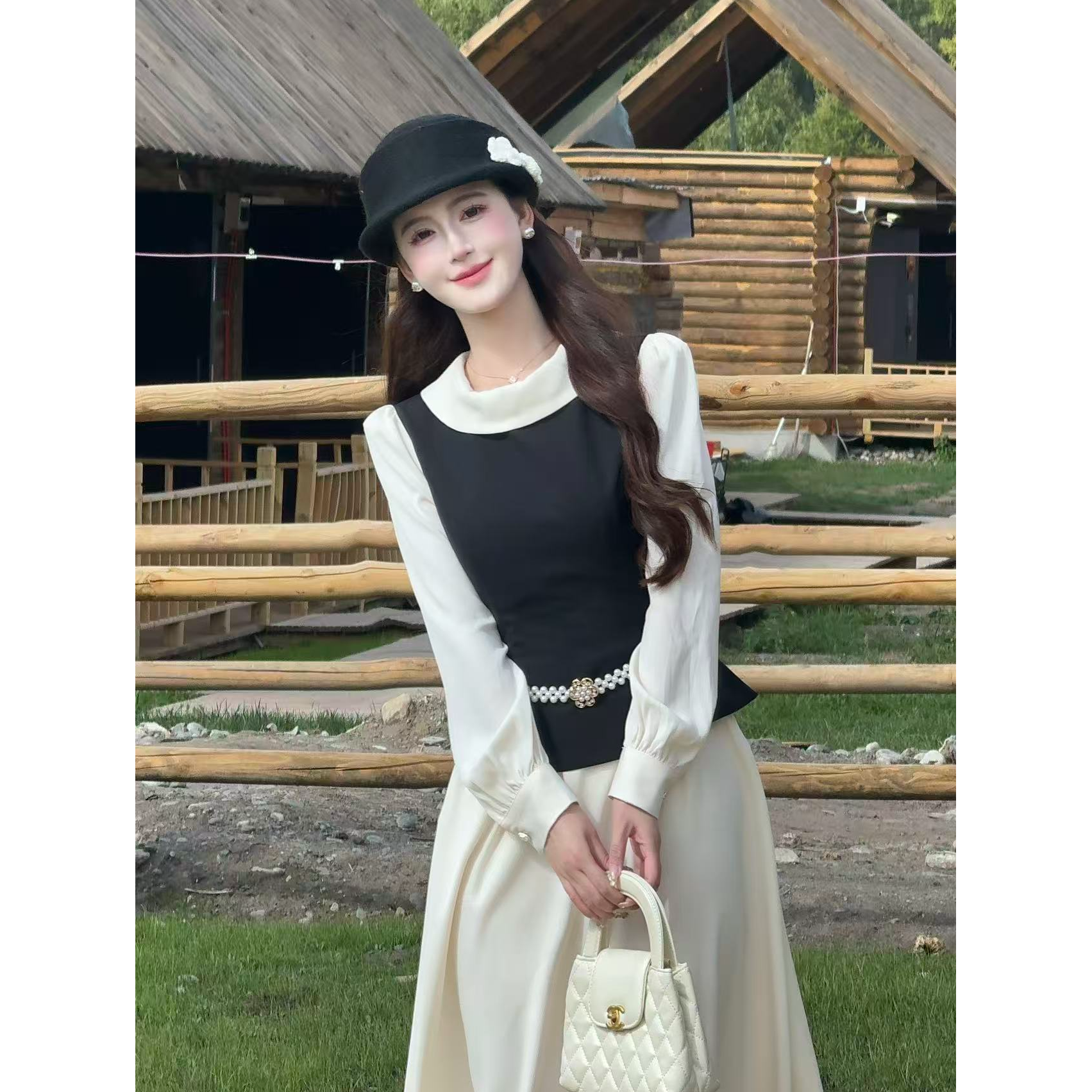 【布达佩斯】LiLi法式赫本风气质优雅白拼黑显瘦连衣裙裙子XMZH9316