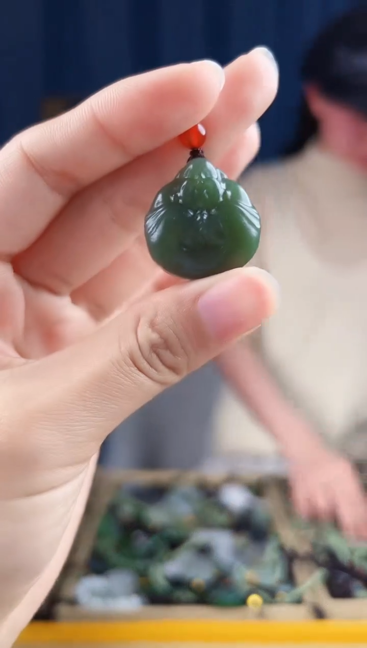 颈饰未镶嵌和田玉拍一发一，多样性发货