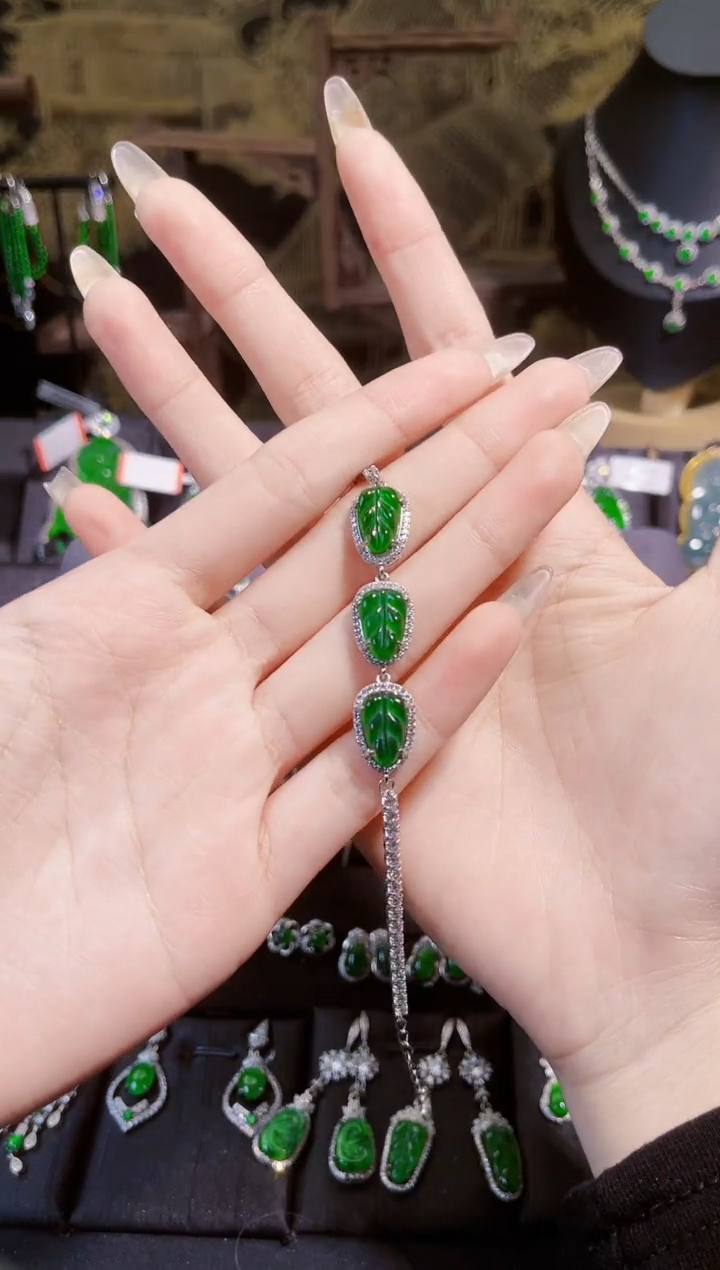 【闪购商品】翡翠手链银S925镶嵌叶子手链