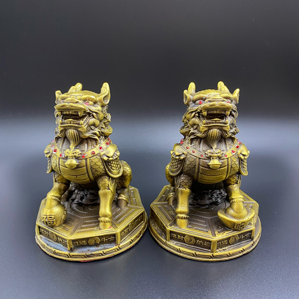 小龙师傅铜麒麟摆件