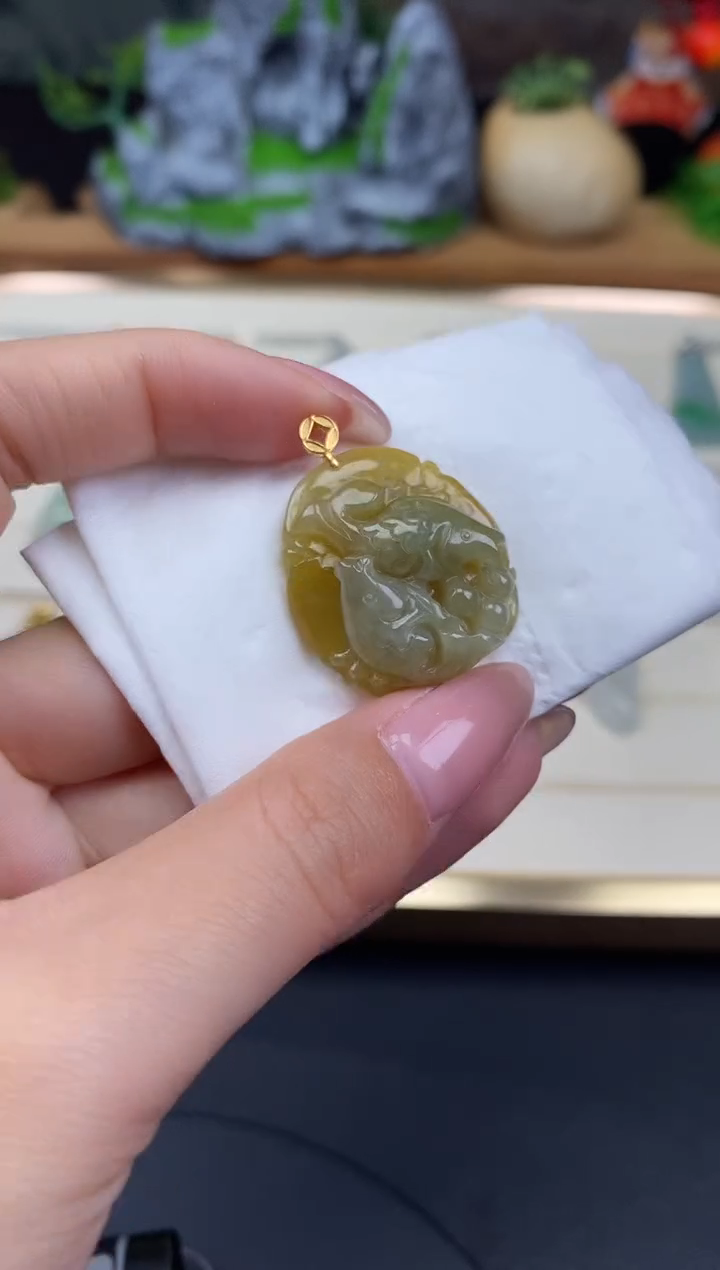 吊坠(不含链)18K金镶嵌翡翠双鱼牌18K金扣镶嵌@@CMT5950