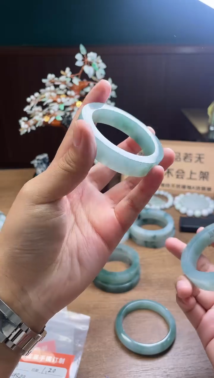 【闪购商品】定制翡翠手镯未镶嵌 定制
