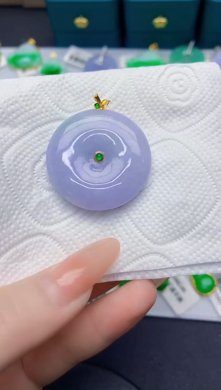 颈饰18K金镶嵌翡翠缅甸天然翡翠A货