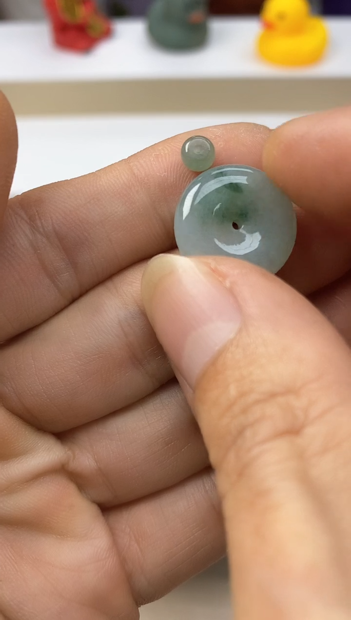 颈饰未镶嵌翡翠秋**瑟16天然缅甸翡翠A货