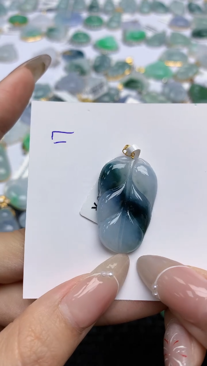 【闪购商品】翡翠颈饰18K金镶嵌天然翡翠A货