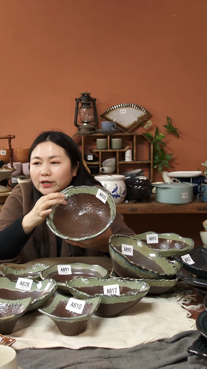 陶瓷A925 一只粗陶红泥异形碗21*8微瑕