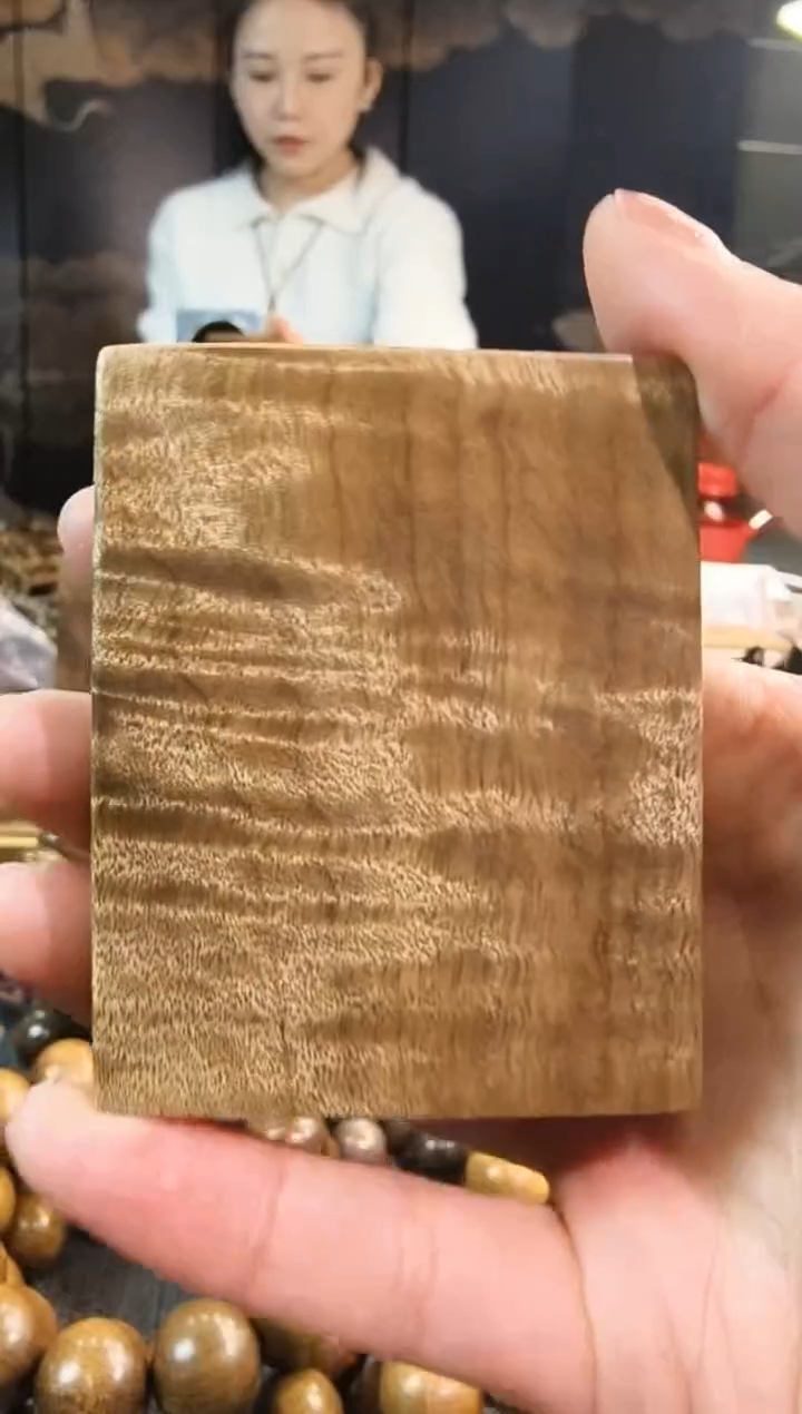 金丝楠无事牌手把件