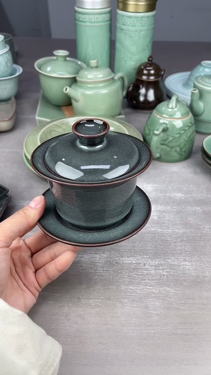 青瓷仓储清仓福利