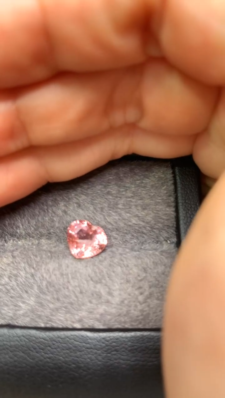 【闪购商品】定制尖晶石裸石未镶嵌心型 粉橙色调 2.20ct