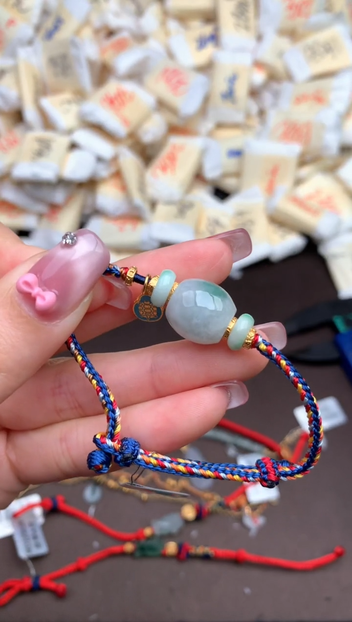 【闪购商品】翡翠手绳未镶嵌一